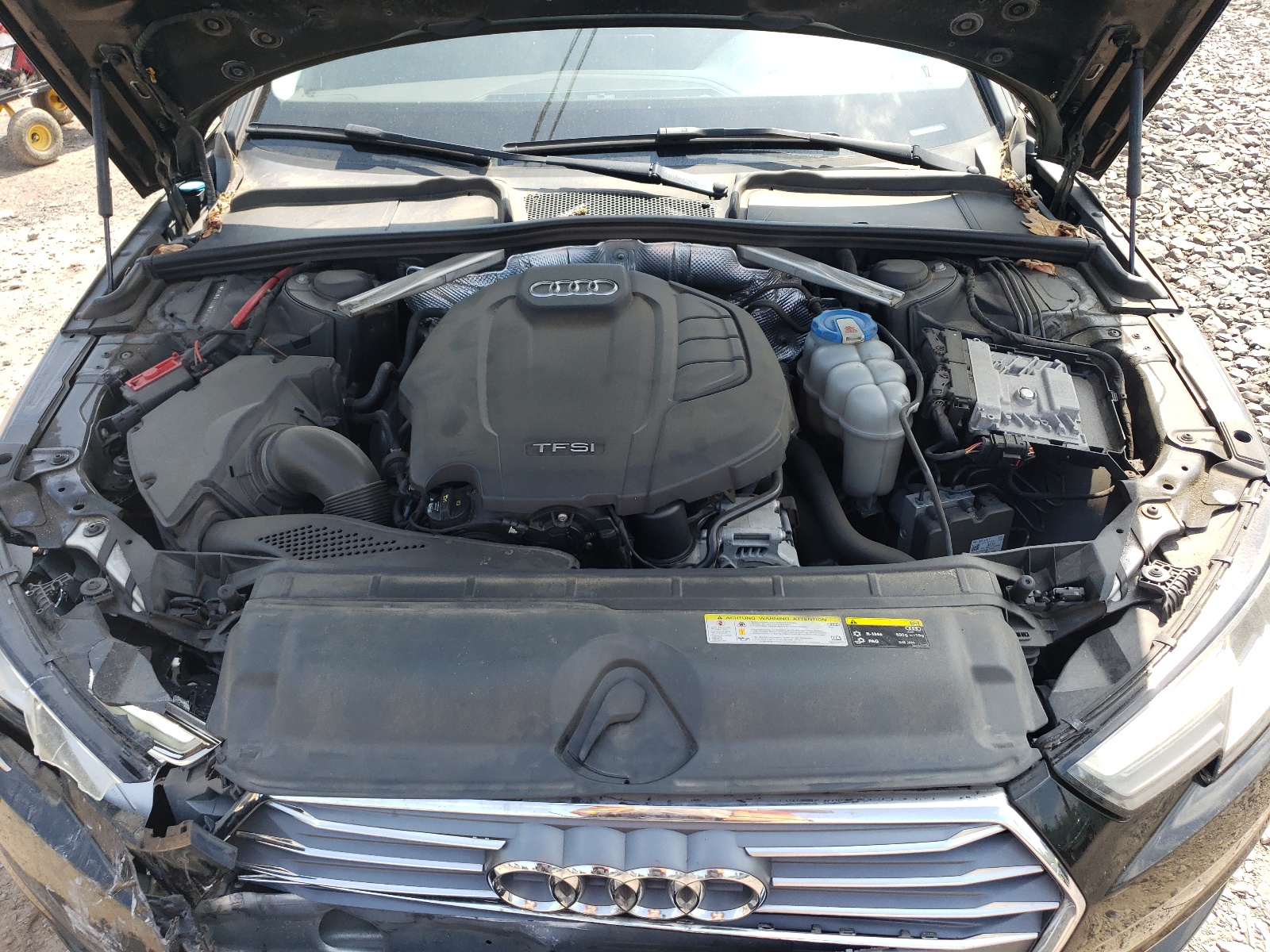 WAUGNAF48HN025269 2017 Audi A4 Premium