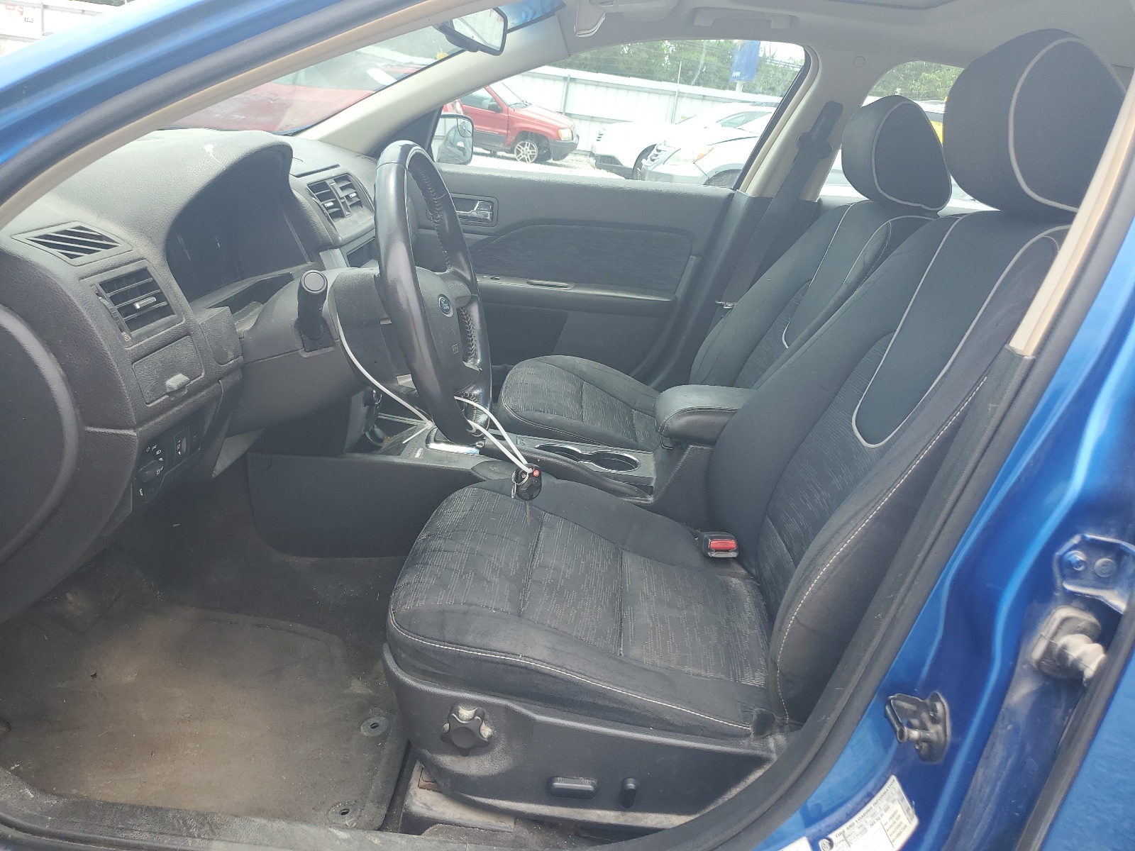 3FAHP0HAXBR138584 2011 Ford Fusion Se