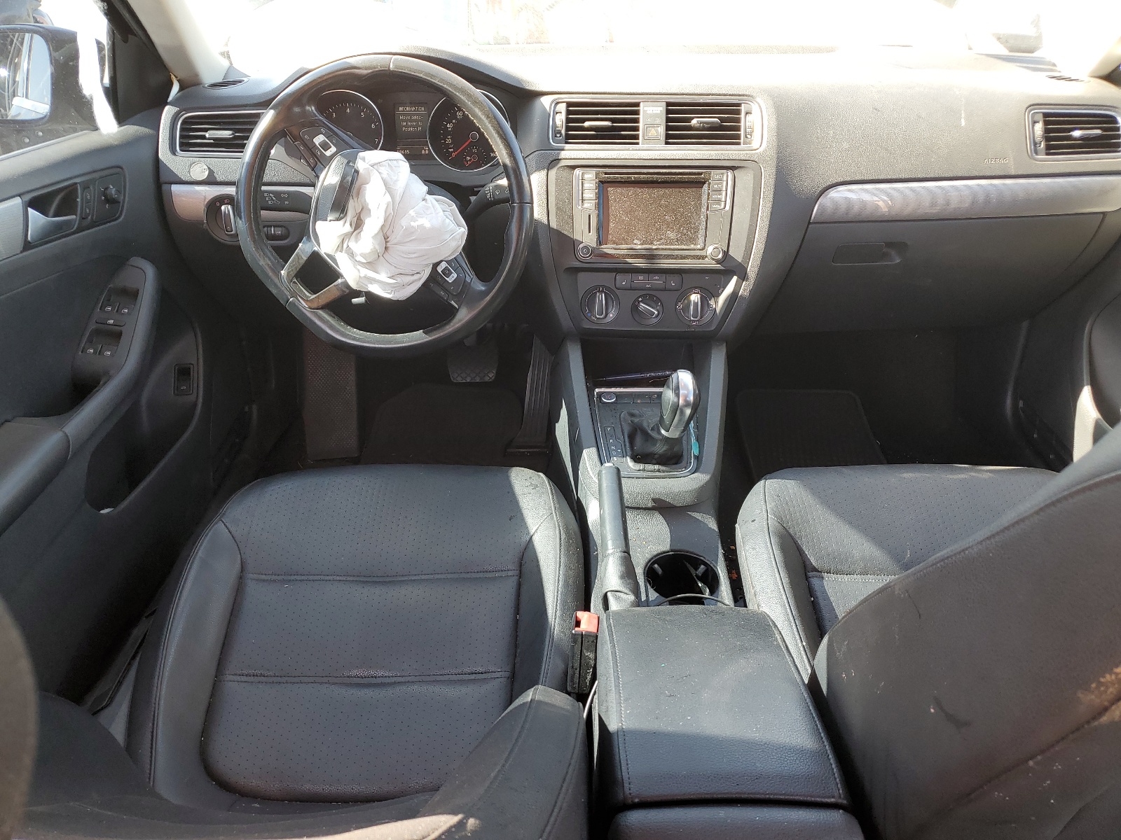 3VWDB7AJ8HM220133 2017 Volkswagen Jetta Se