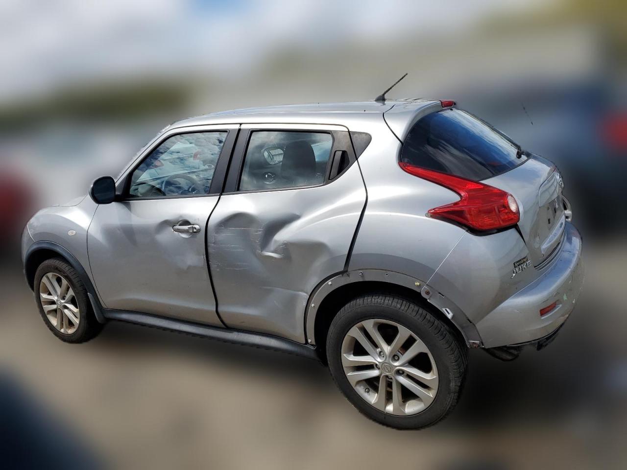 2011 Nissan Juke S VIN: JN8AF5MV2BT015529 Lot: 53575914