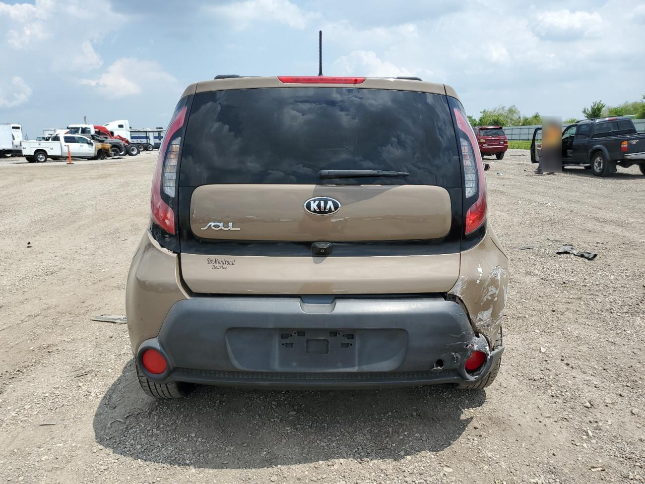 KNDJN2A21G7333455 2016 Kia Soul