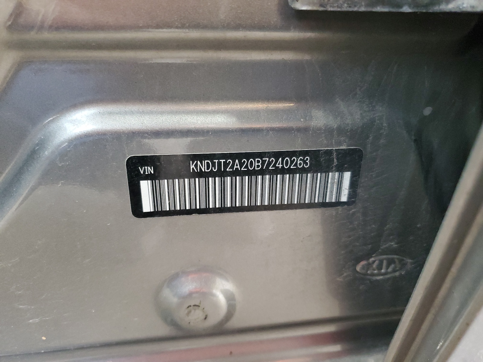 KNDJT2A20B7240263 2011 Kia Soul +