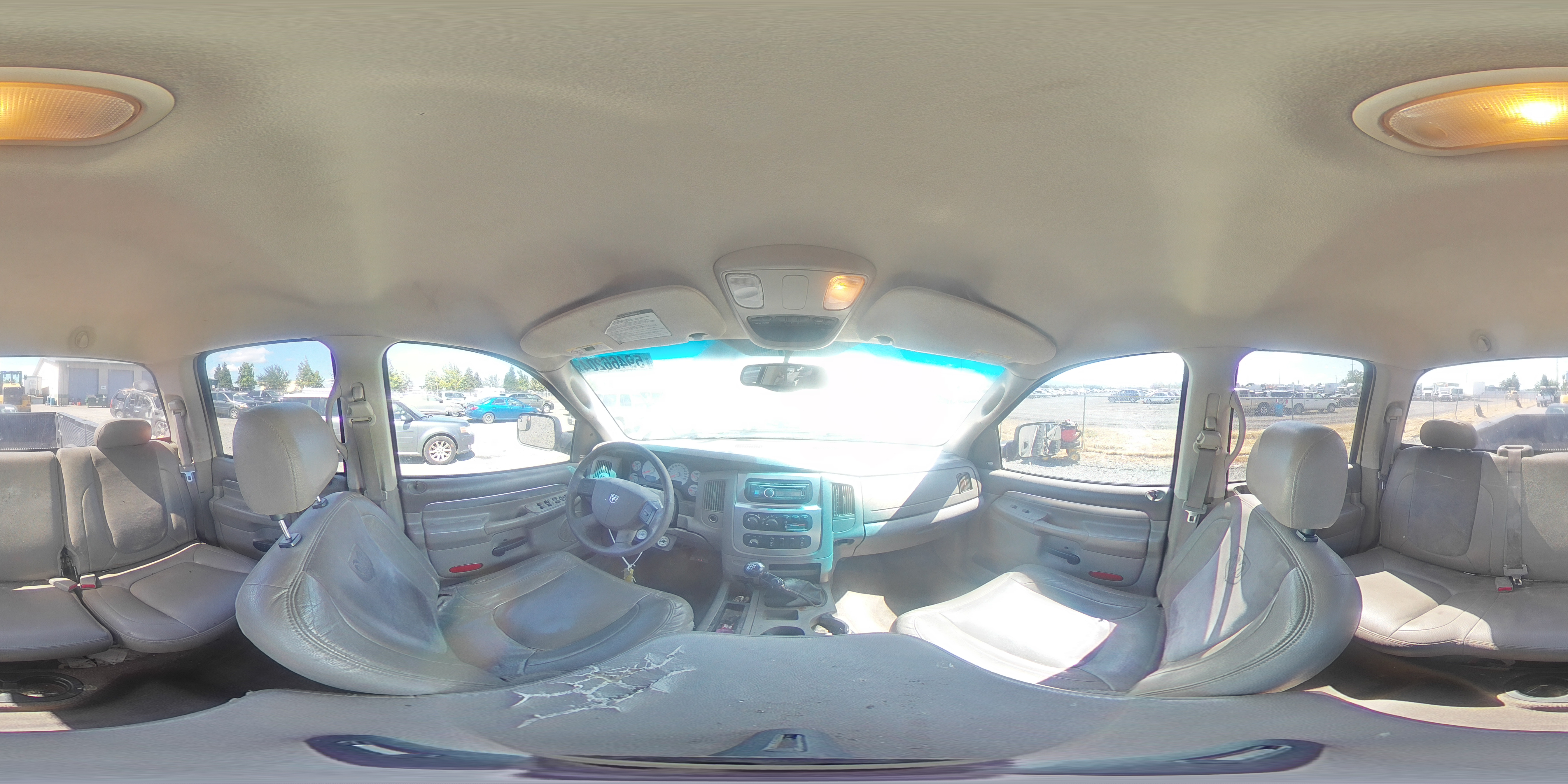 2005 Dodge RAM - Image 12
