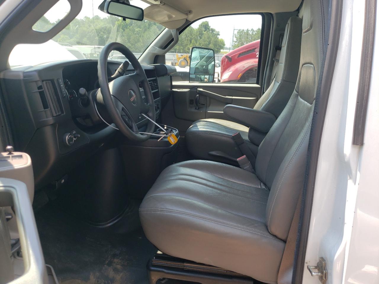 2021 GMC Savana Cutaway G3500 VIN: 7GZ37TC73MN011573 Lot: 57681314