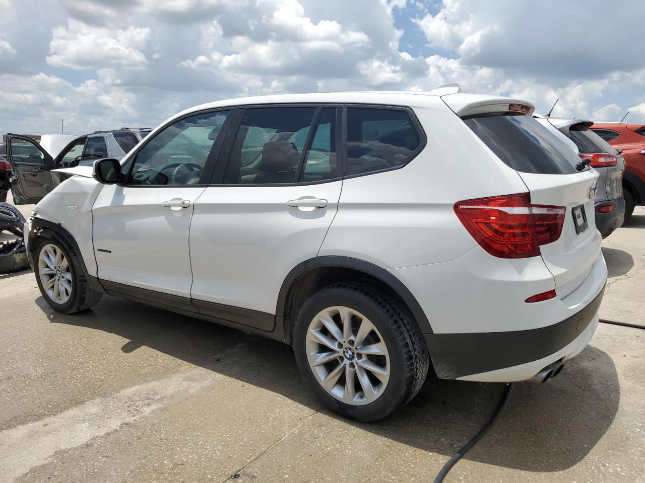 VIN 5UXWX9C5XE0D42212 2014 BMW X3 no.2