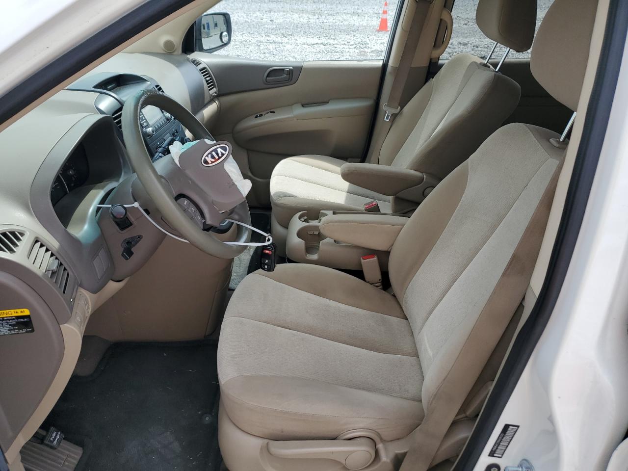 2011 Kia Sedona Lx VIN: KNDMG4C7XB6409295 Lot: 58677864