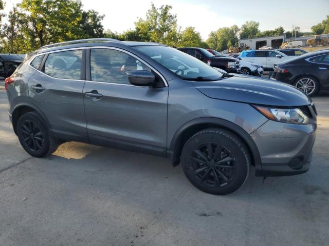  NISSAN ROGUE 2018 Szary