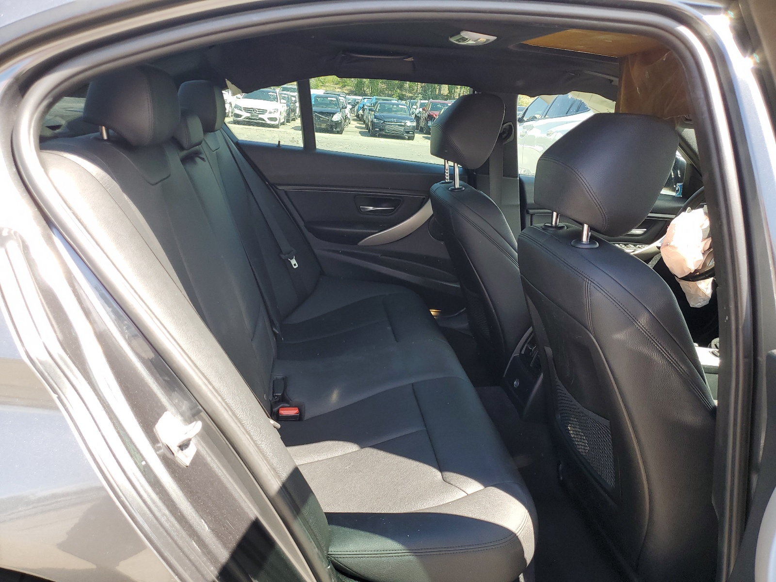 WBA3B1C56EP679952 2014 BMW 320 I