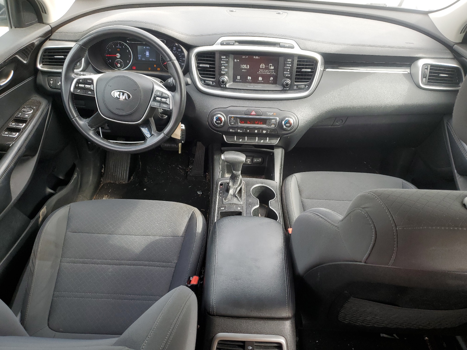 2019 Kia Sorento L vin: 5XYPG4A35KG591000