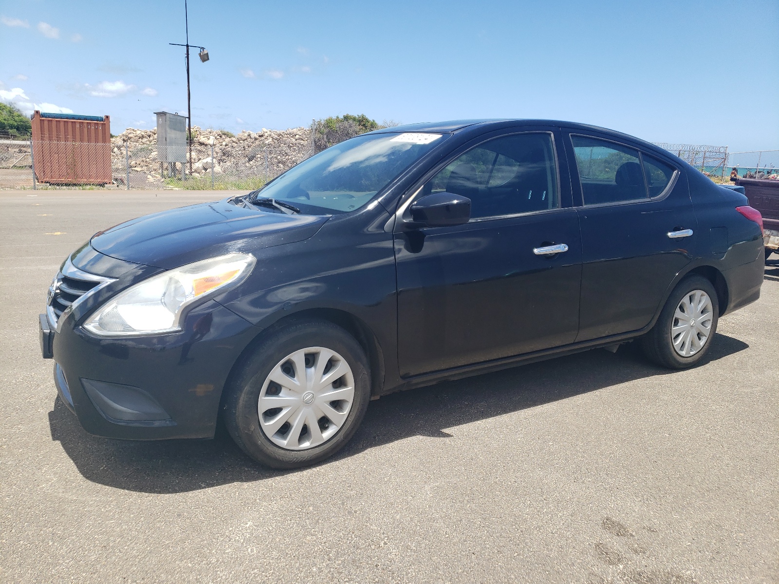 2016 Nissan Versa S vin: 3N1CN7AP2GL804559