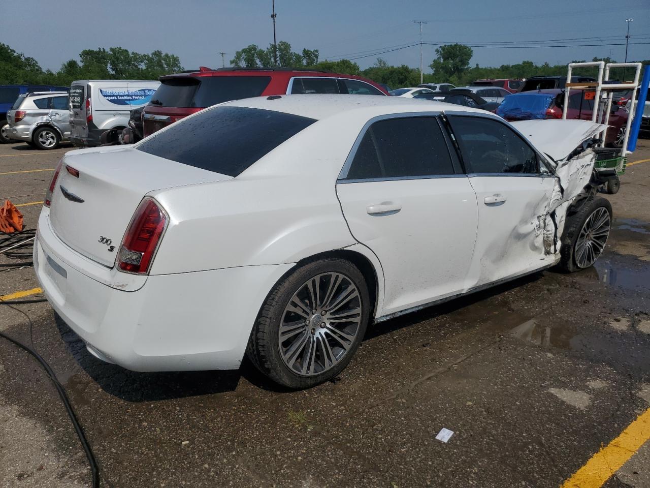 VIN 2C3CCABGXEH189171 2014 CHRYSLER 300 no.3