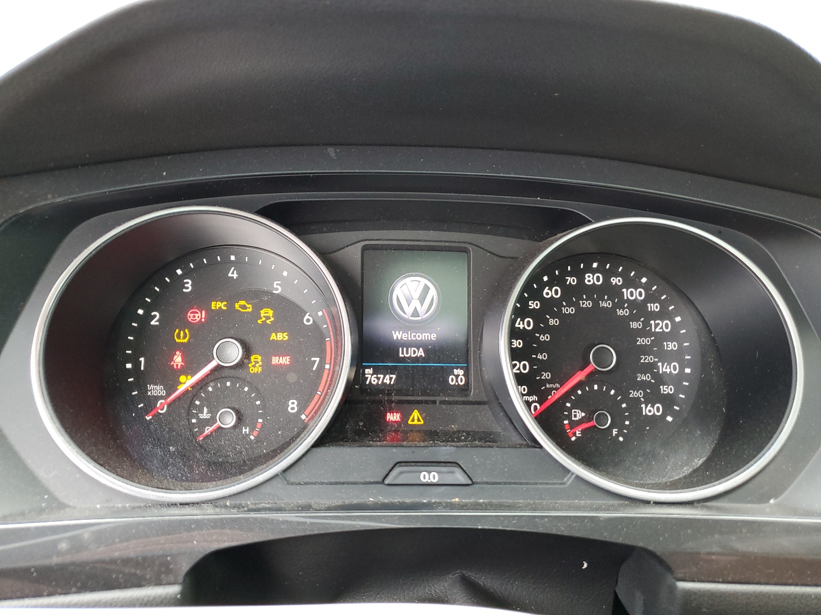 3VV2B7AX5JM148071 2018 Volkswagen Tiguan Se