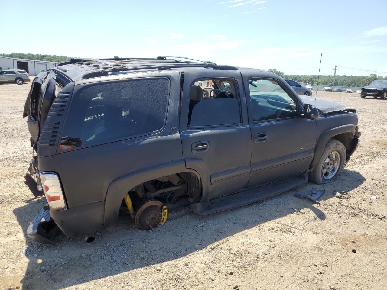 2000 Chevrolet Tahoe - Image 3