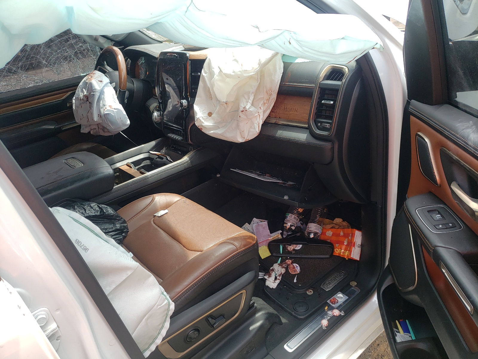 1C6SRFKTXKN839546 2019 Ram 1500 Longhorn