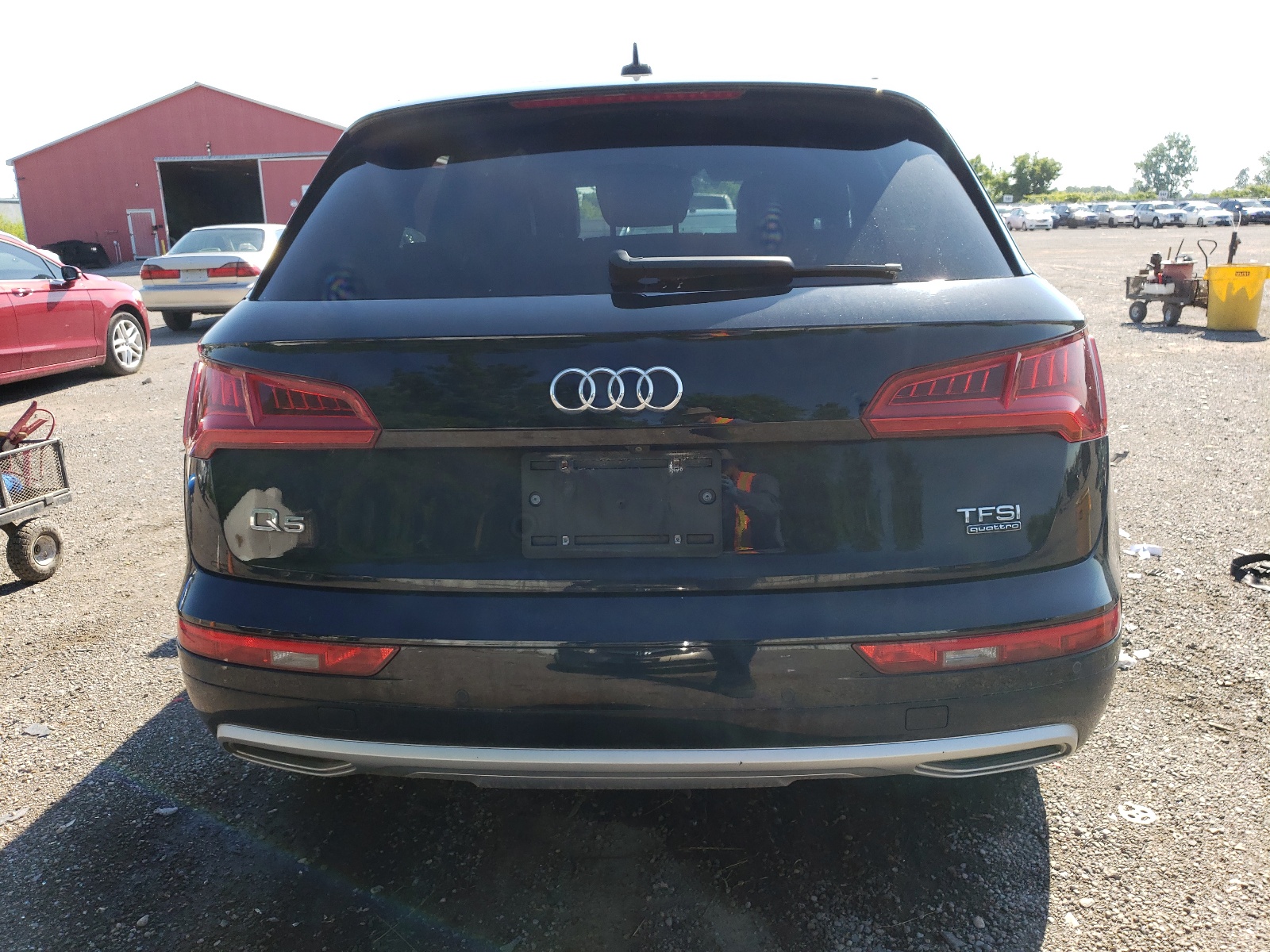 WA1ANAFY9J2135356 2018 Audi Q5 Premium