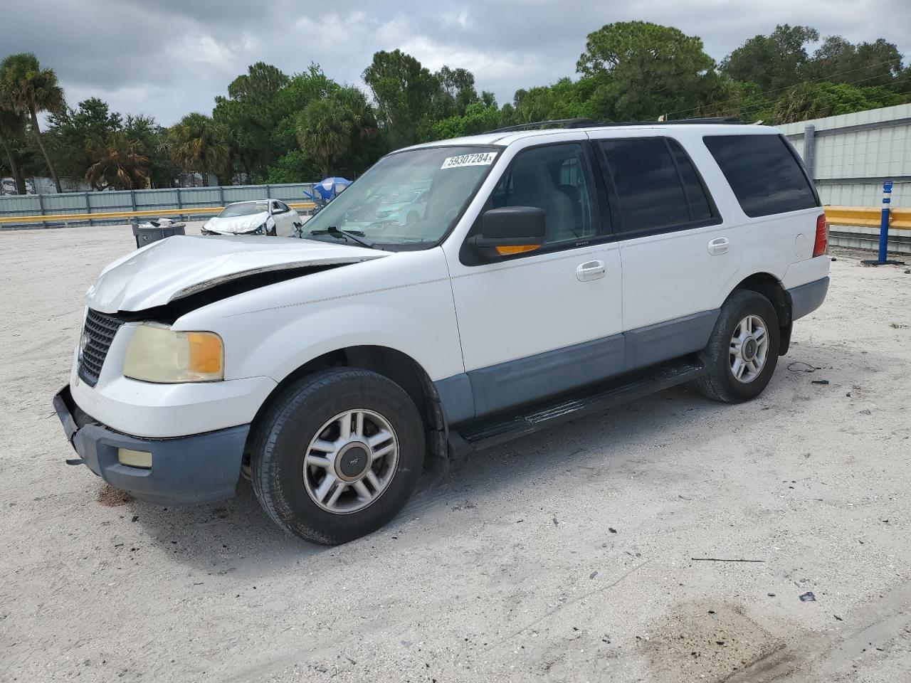 2003 Ford Expedition Xlt for Sale in Fort Pierce, FL - Front End