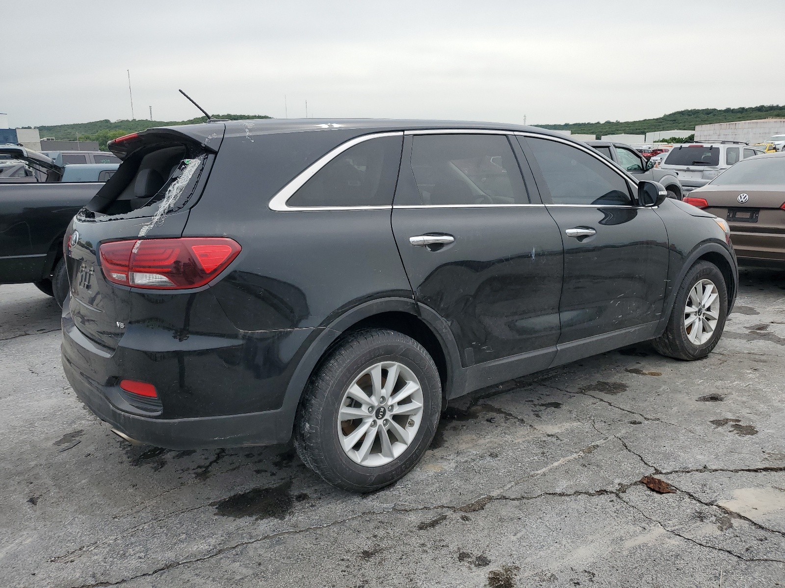 2020 Kia Sorento S vin: 5XYPG4A51LG634119