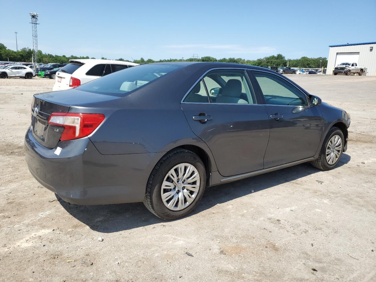 VIN 4T4BF1FK1DR295681 2013 TOYOTA CAMRY no.3