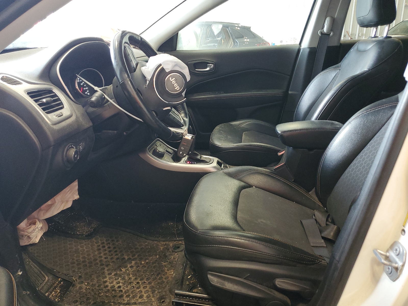 3C4NJDBB3JT349716 2018 Jeep Compass Latitude