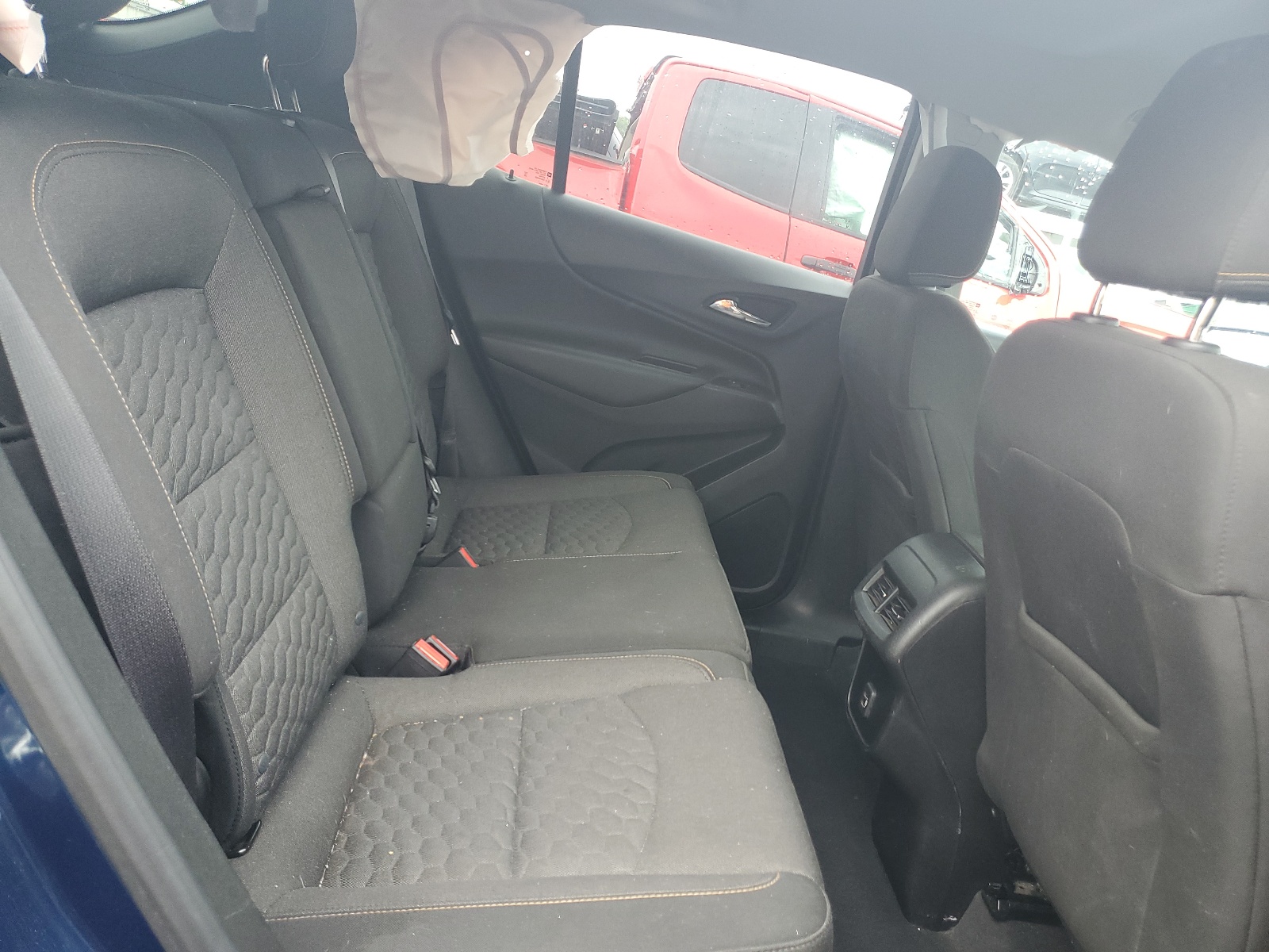 2GNAXKEV9K6226913 2019 Chevrolet Equinox Lt