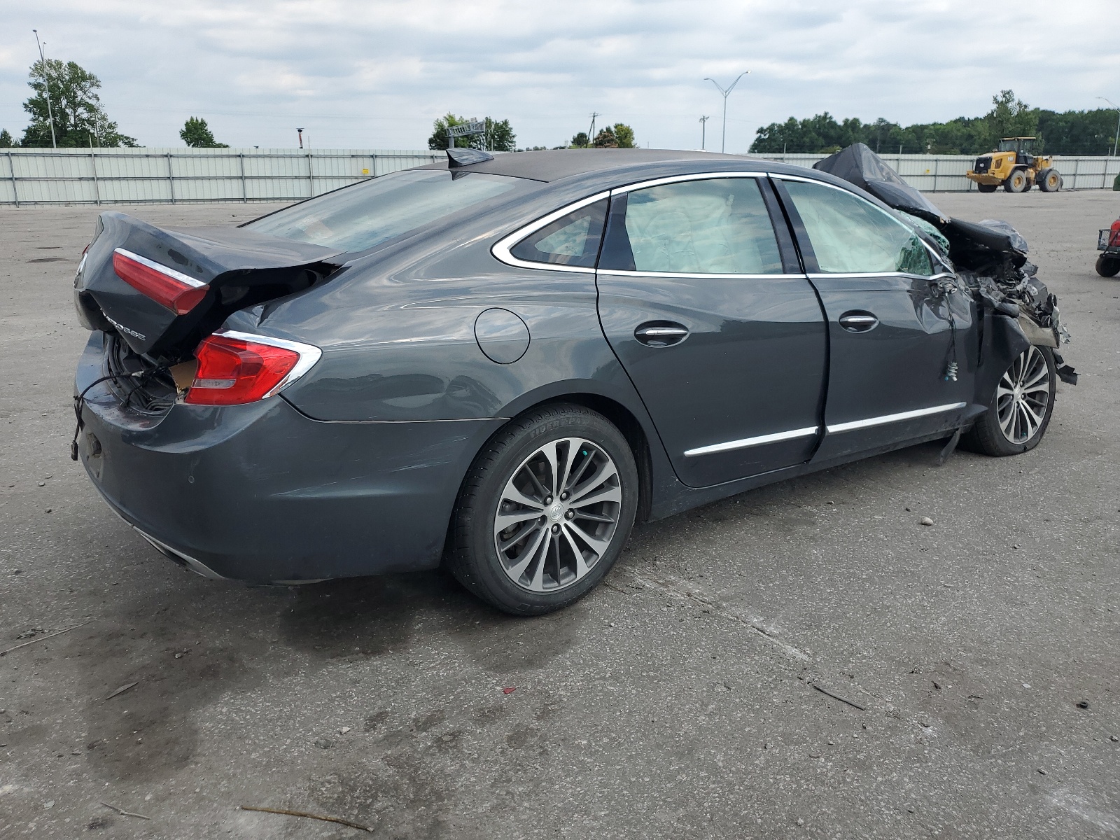 1G4ZP5SS7HU173142 2017 Buick Lacrosse Essence