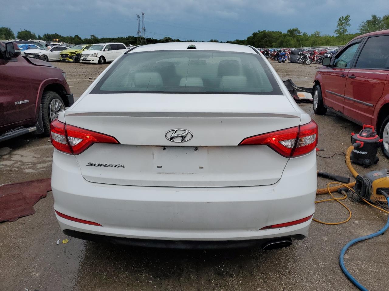 2017 Hyundai Sonata Se VIN: 5NPE24AF1HH517901 Lot: 60099264