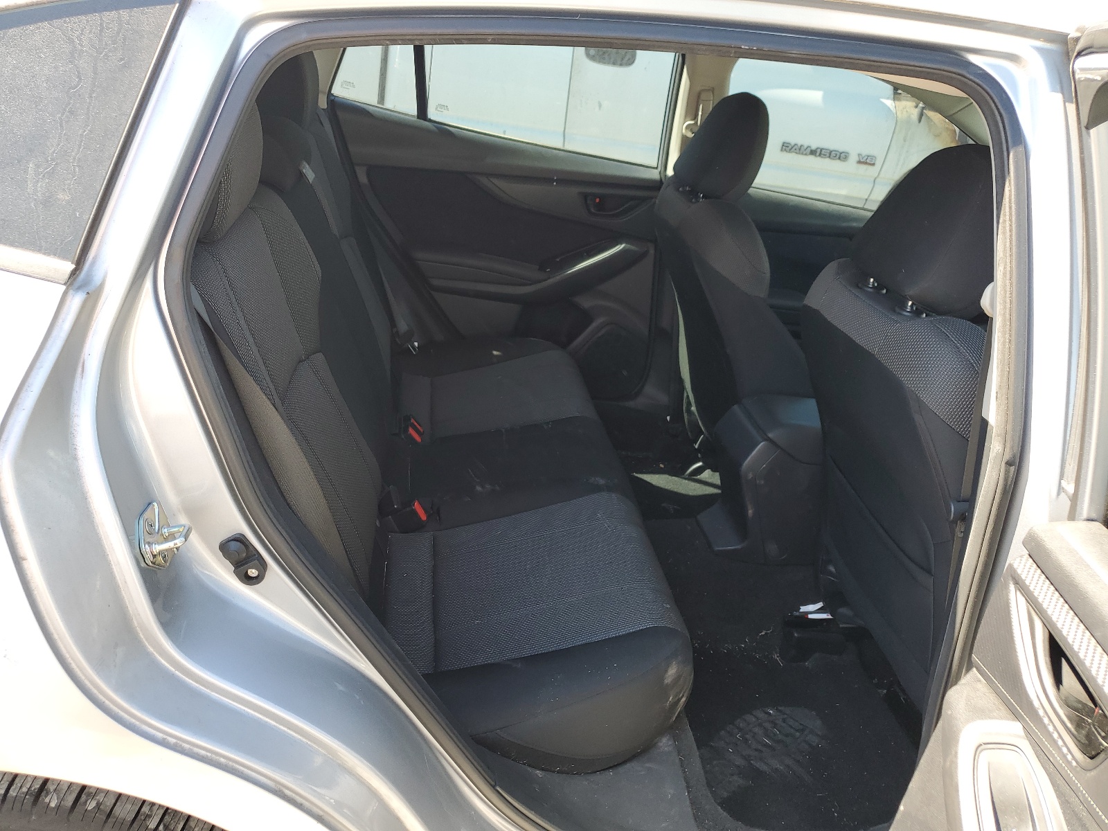 4S3GTAD69J3705194 2018 Subaru Impreza Premium Plus