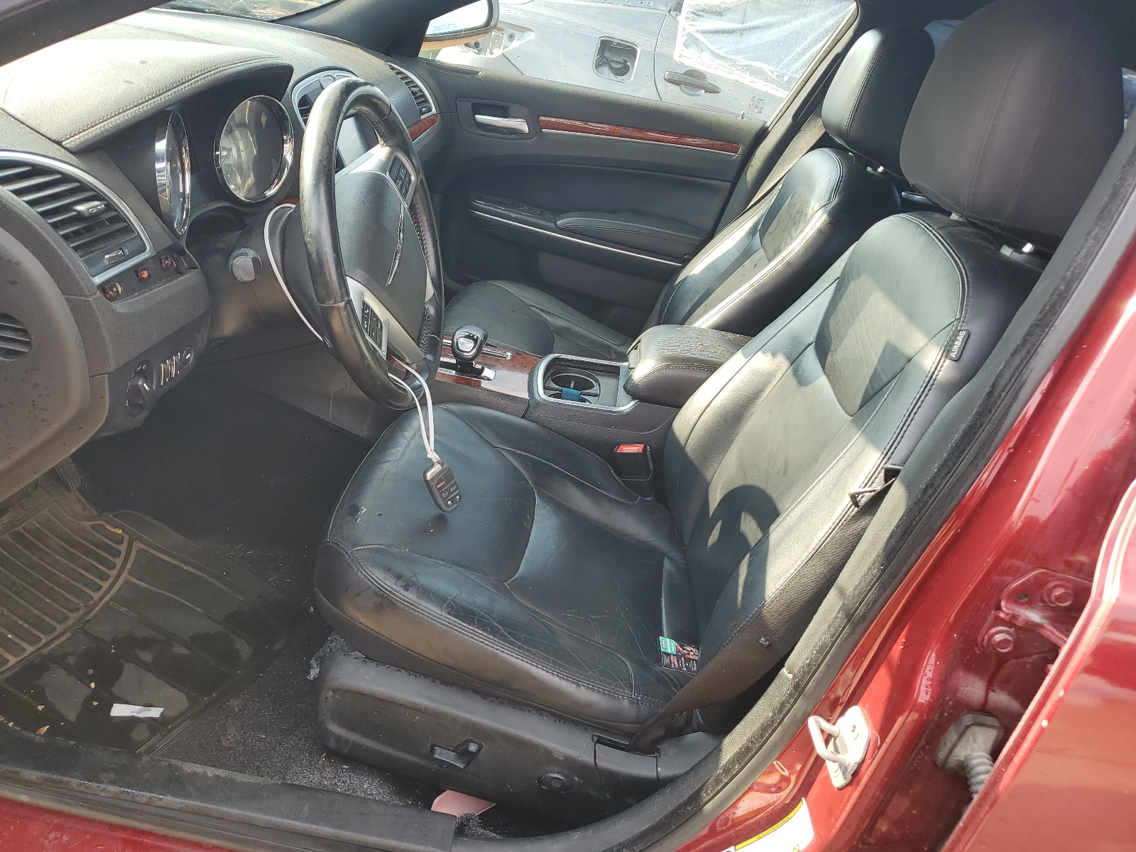 2C3CCAAG4DH735737 2013 Chrysler 300