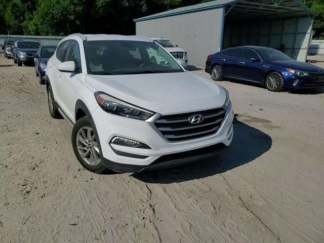 KM8J33A45JU614434 2018 Hyundai Tucson Sel