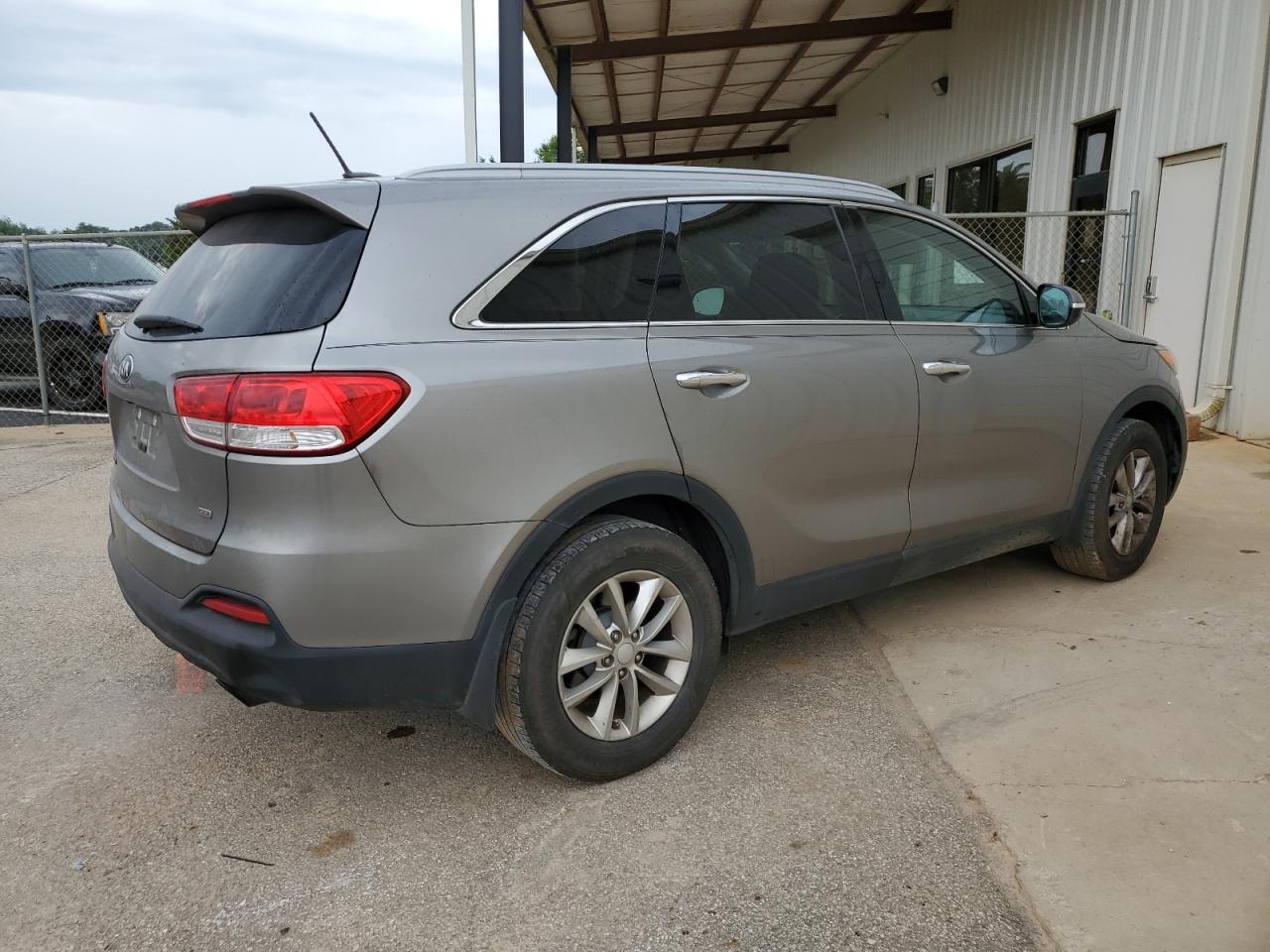 2017 Kia Sorento Lx VIN: 5XYPG4A35HG264704 Lot: 57473854