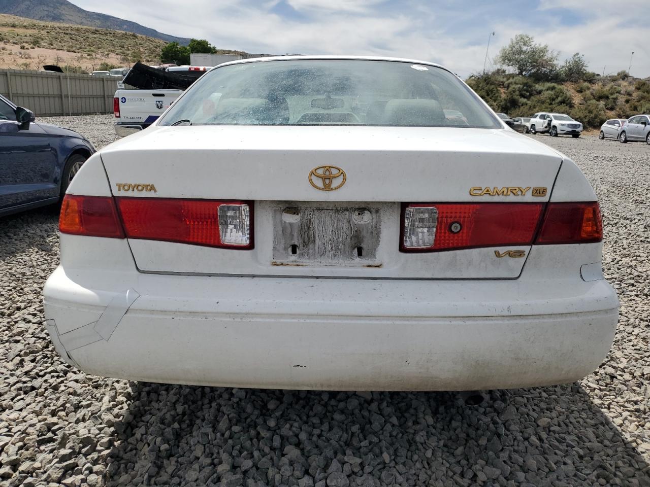 2000 Toyota Camry Le VIN: JT2BF28K9Y0277159 Lot: 60896444