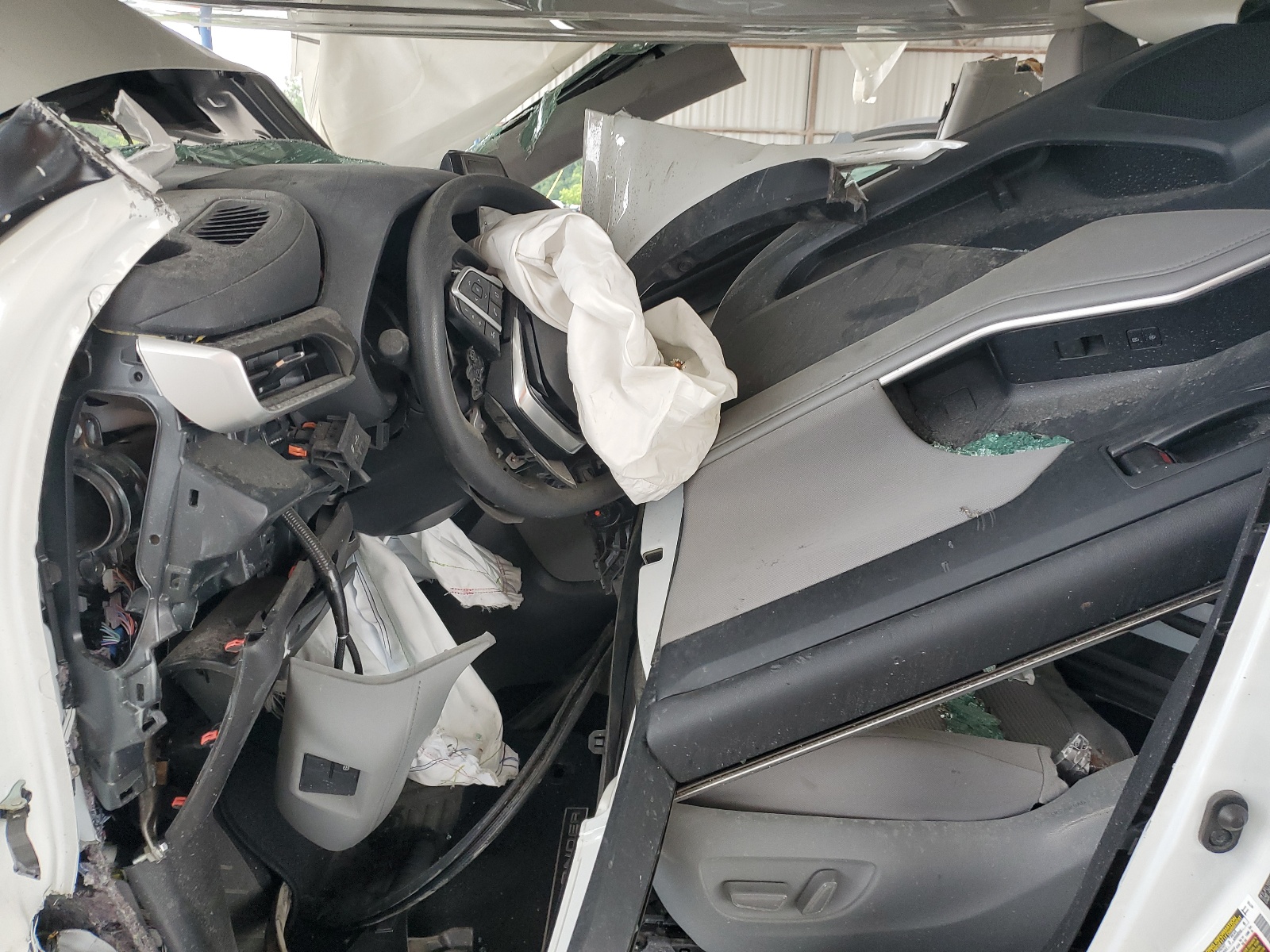 5TDCZRAH6MS068995 2021 Toyota Highlander L