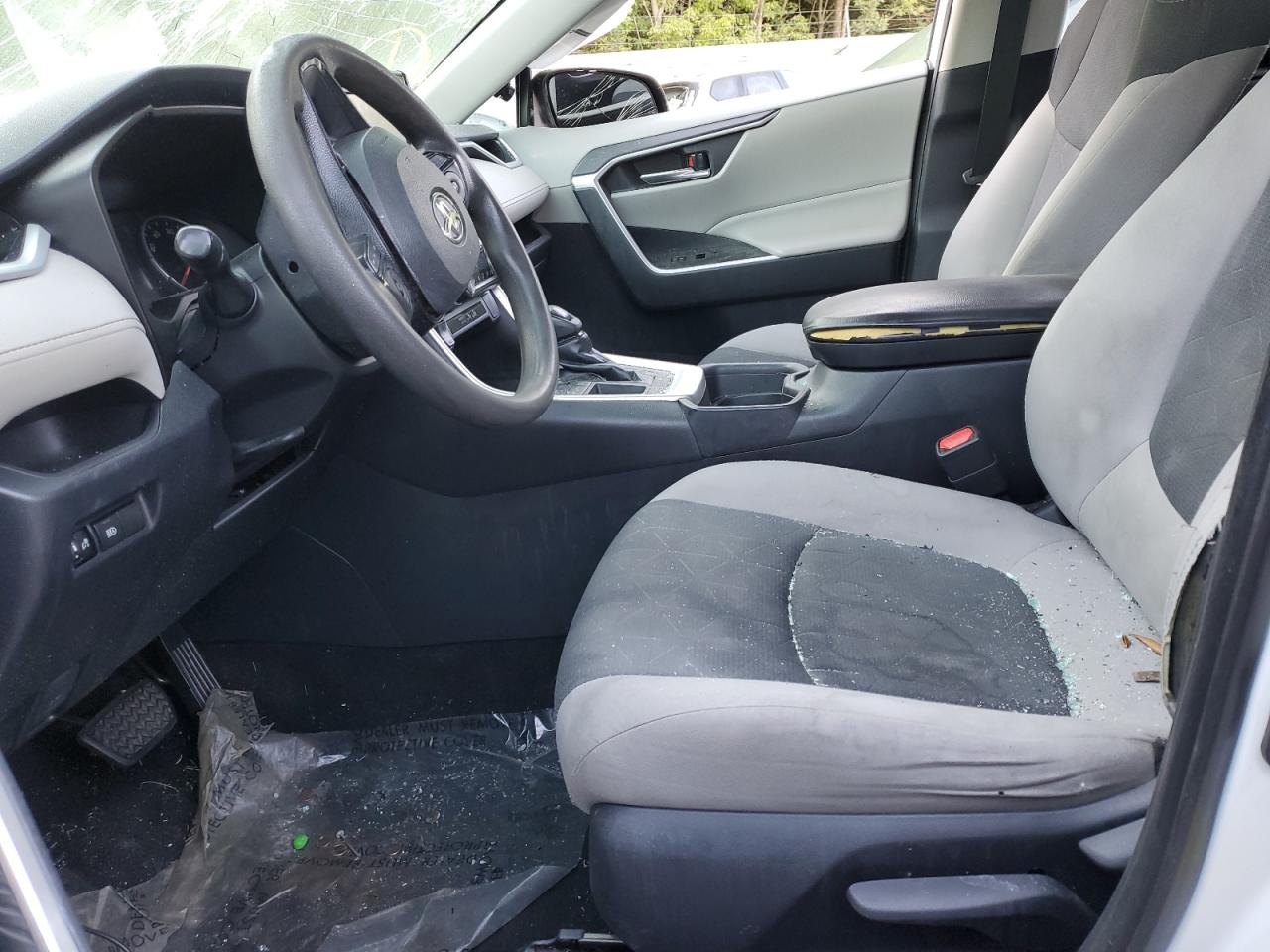 2019 Toyota RAV 4 - Image 7