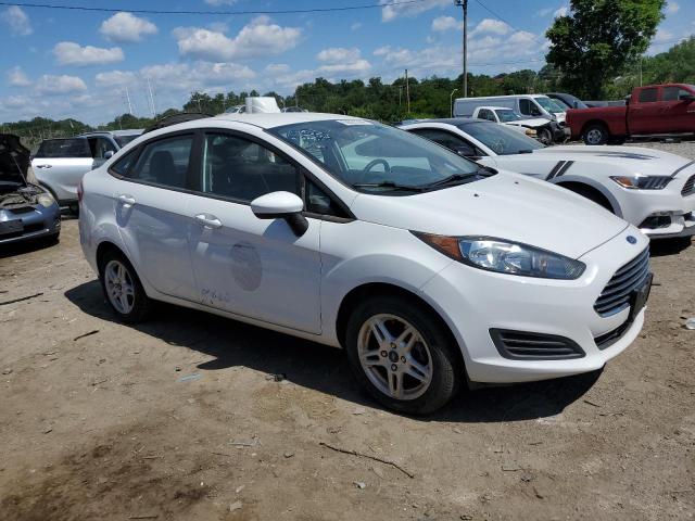  FORD FIESTA 2018 Белый