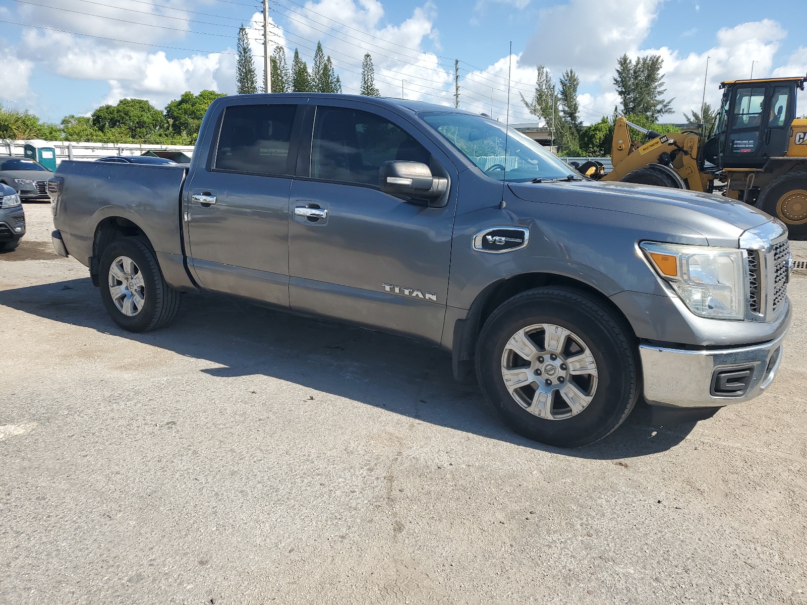 1N6AA1EK2HN524957 2017 Nissan Titan S