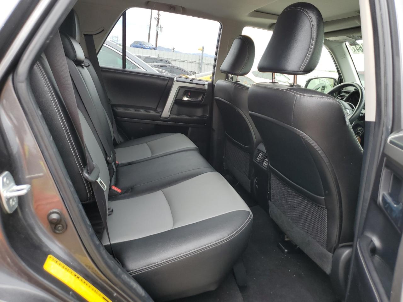 2015 Toyota 4Runner Sr5 VIN: JTEBU5JR1F5276069 Lot: 61064164