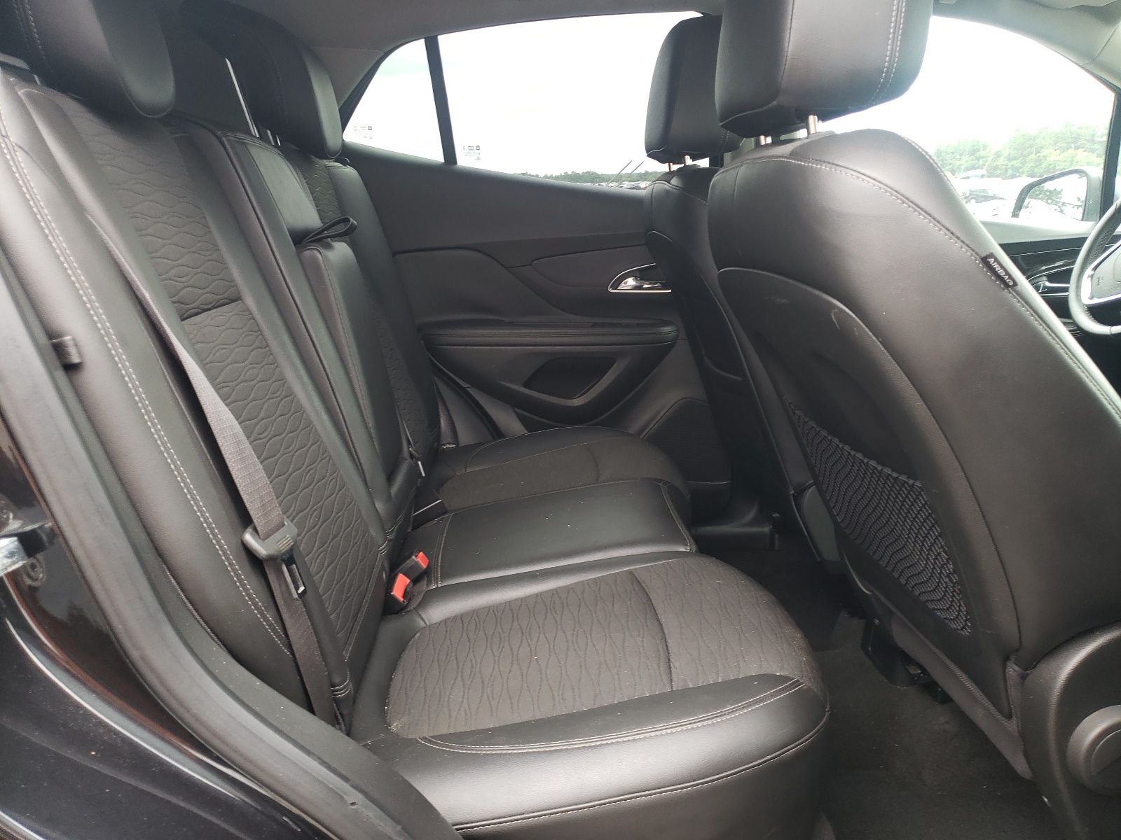 KL4CJASB1GB560715 2016 Buick Encore