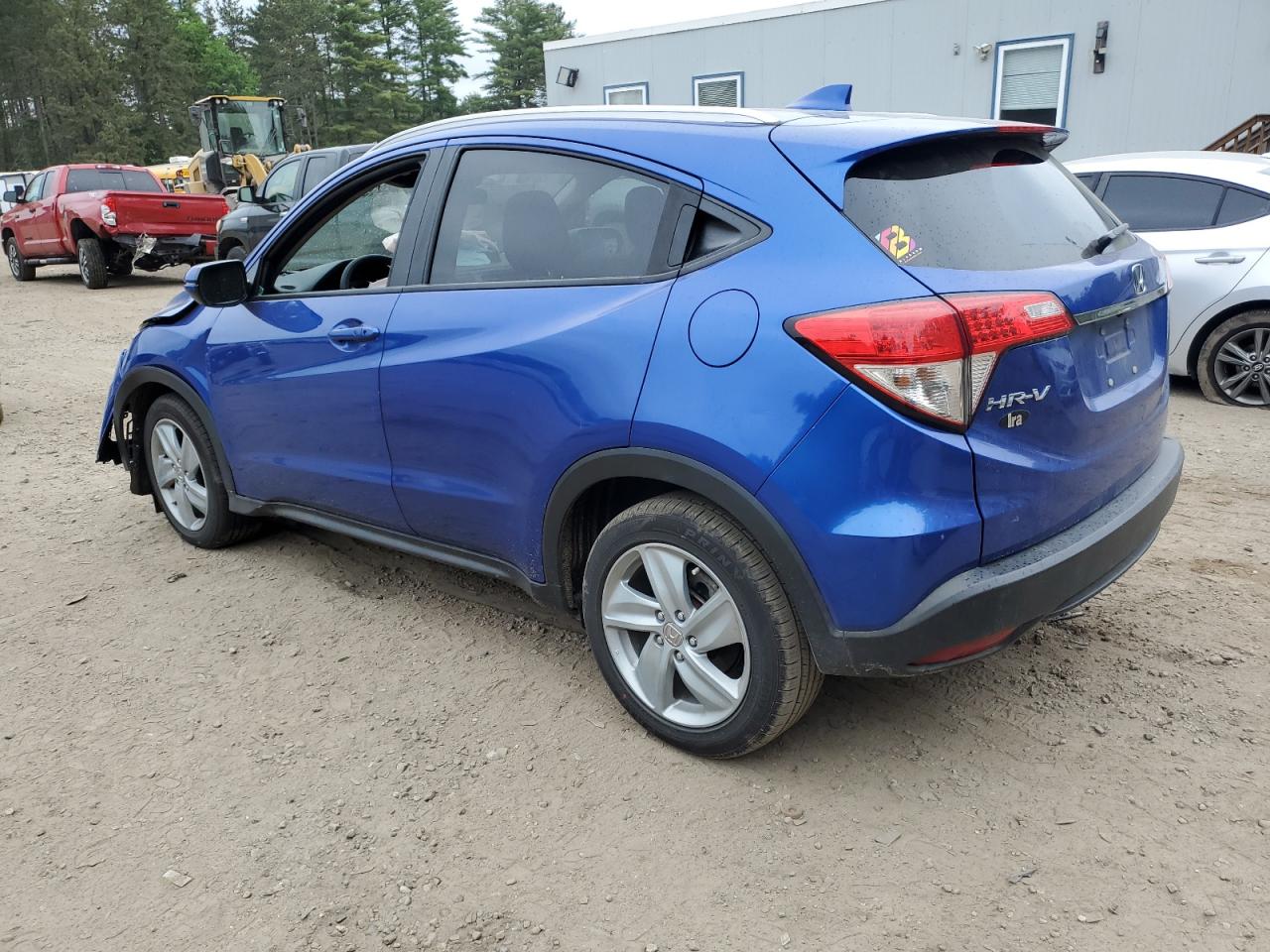 3CZRU6H57KM742453 2019 HONDA HR-V - Image 2