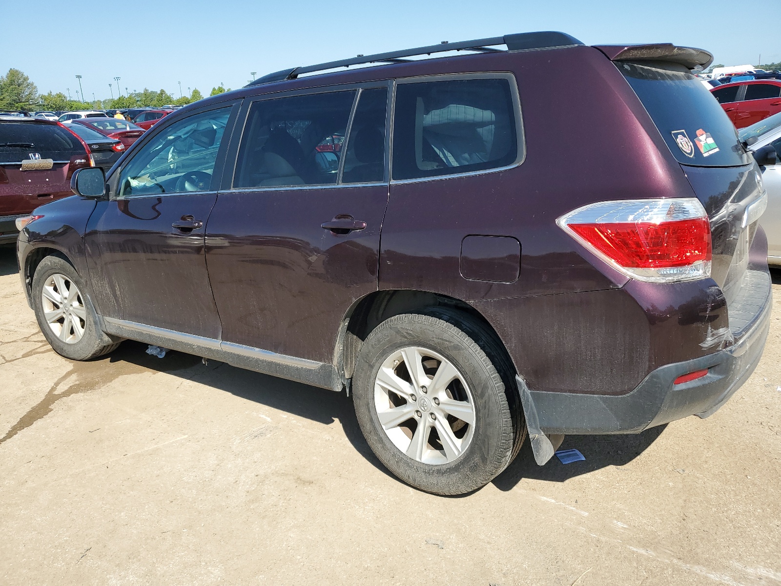 2013 Toyota Highlander Base vin: 5TDZK3EH9DS137796