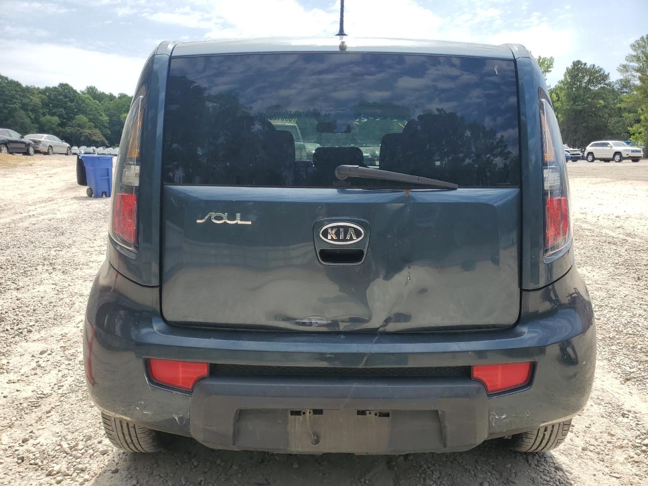 2011 Kia Soul + VIN: KNDJT2A20B7231093 Lot: 60512074
