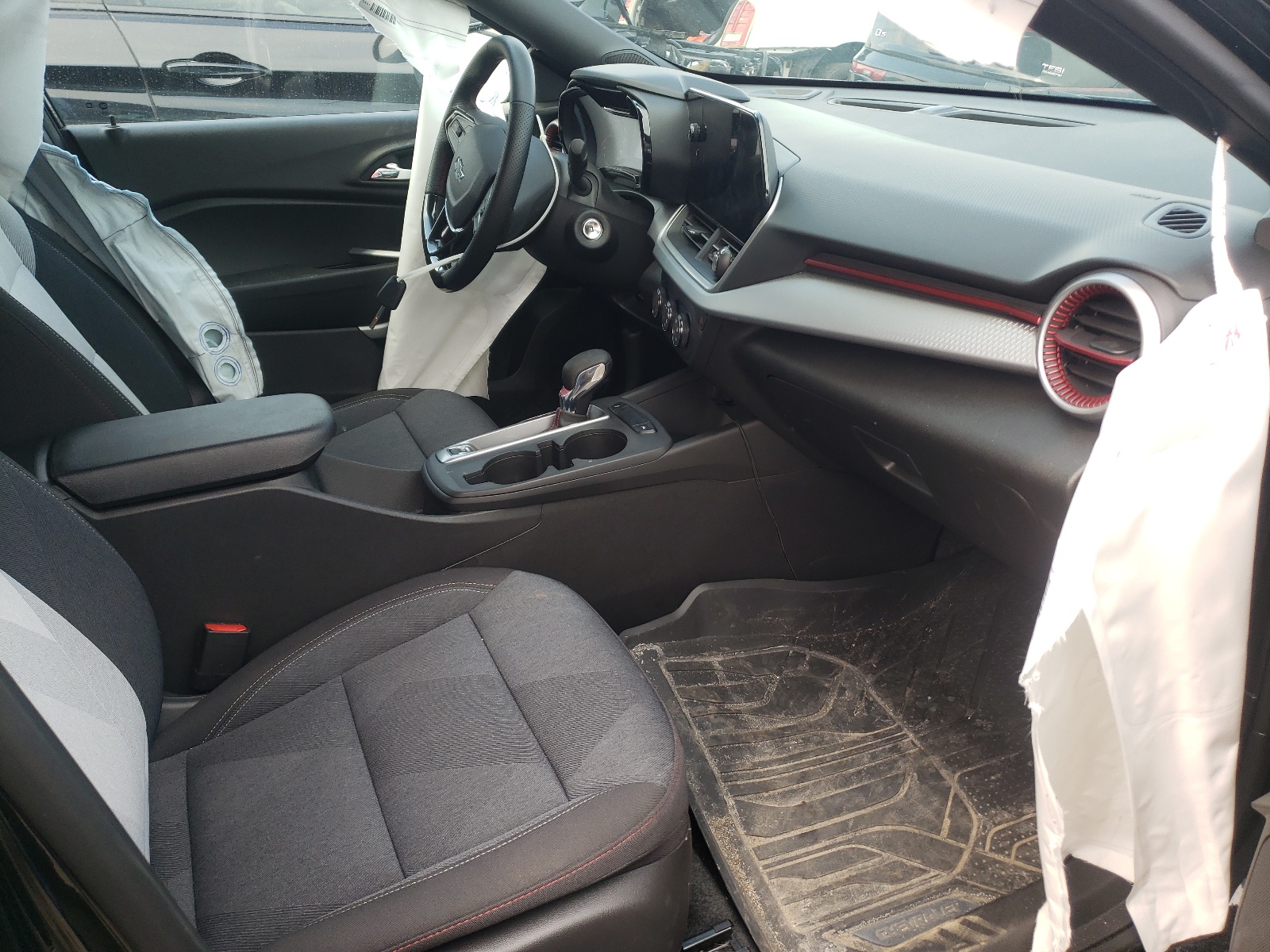 KL77LGE25RC109166 2024 Chevrolet Trax 1Rs