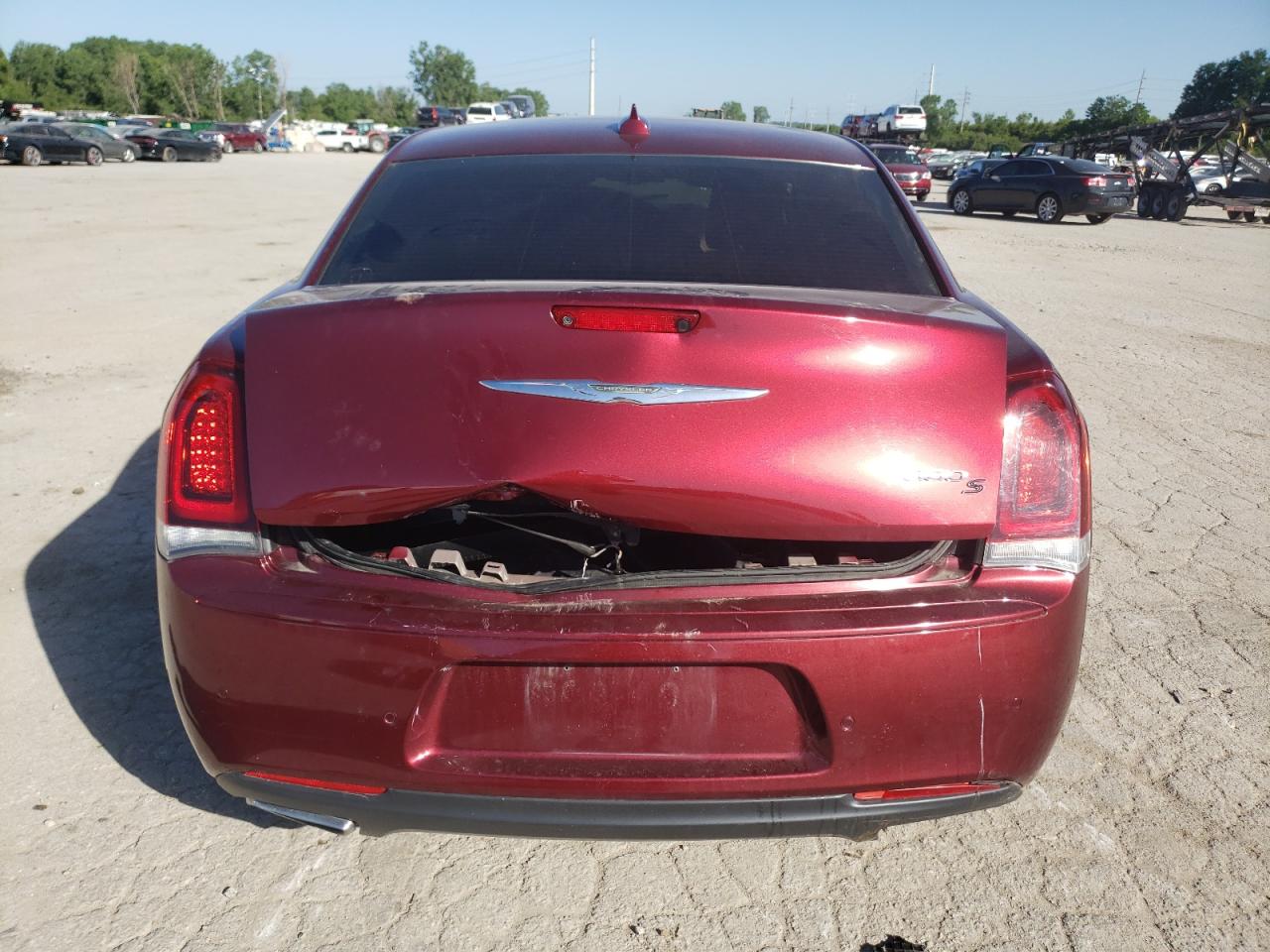 2C3CCABG8JH239964 2018 Chrysler 300 S