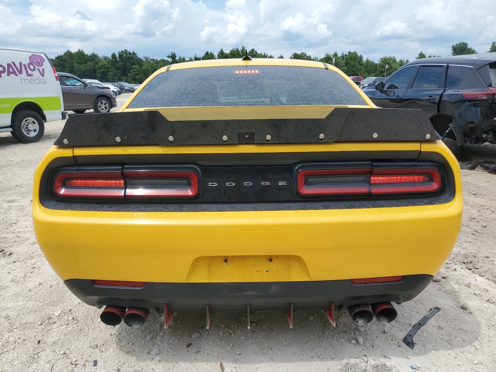 2C3CDZFJ4HH518257 2017 Dodge Challenger R/T 392