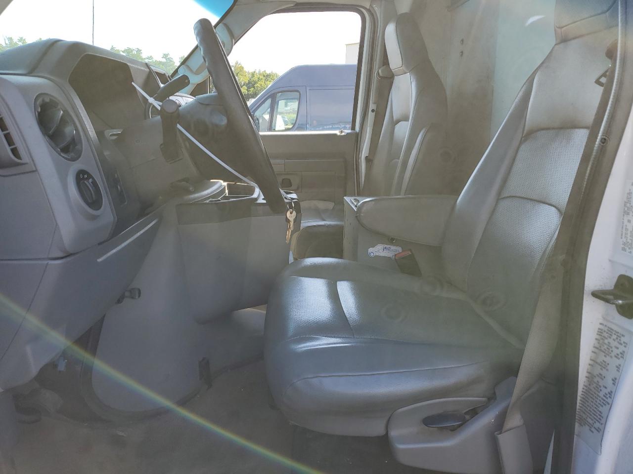 2016 Ford Econoline E350 Super Duty Cutaway Van VIN: 1FDWE3FL2GDC09530 Lot: 60948764