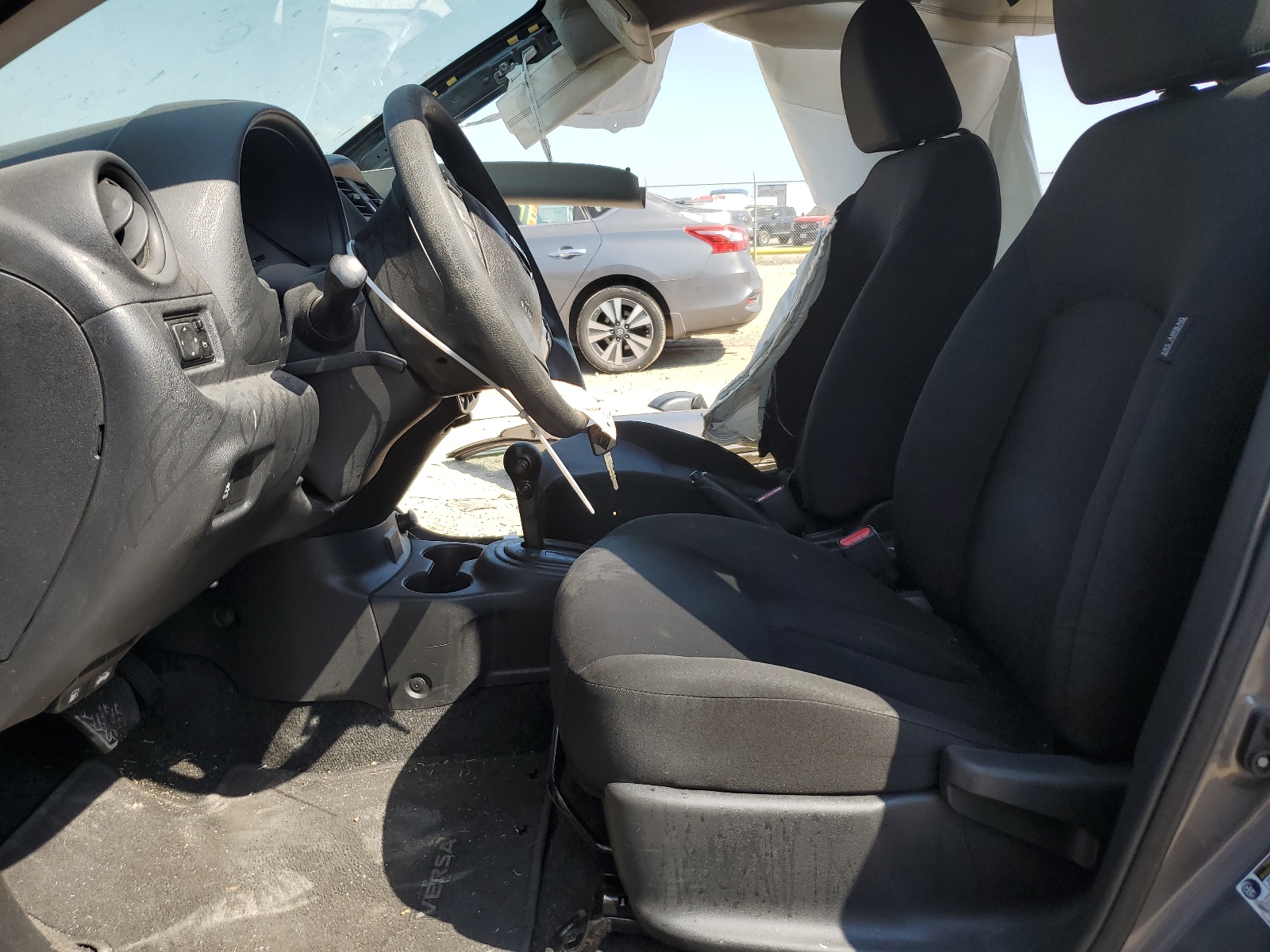 3N1CN7AP3JL853874 2018 Nissan Versa S