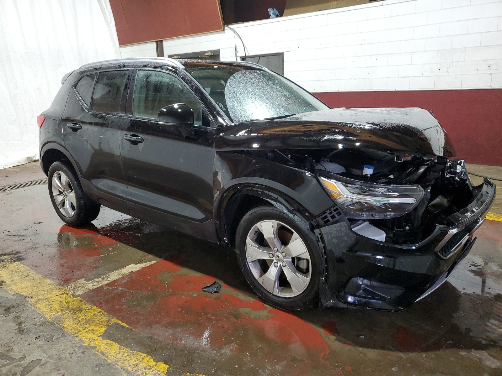 2021 Volvo Xc40 T4 Momentum vin: YV4AC2HK7M2608201