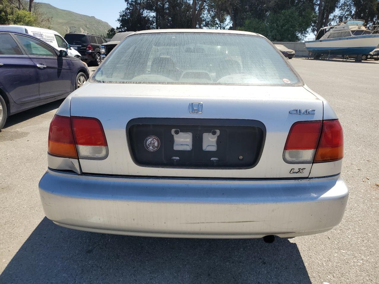 1998 Honda Civic Lx VIN: 1HGEJ6670WL015276 Lot: 59582354