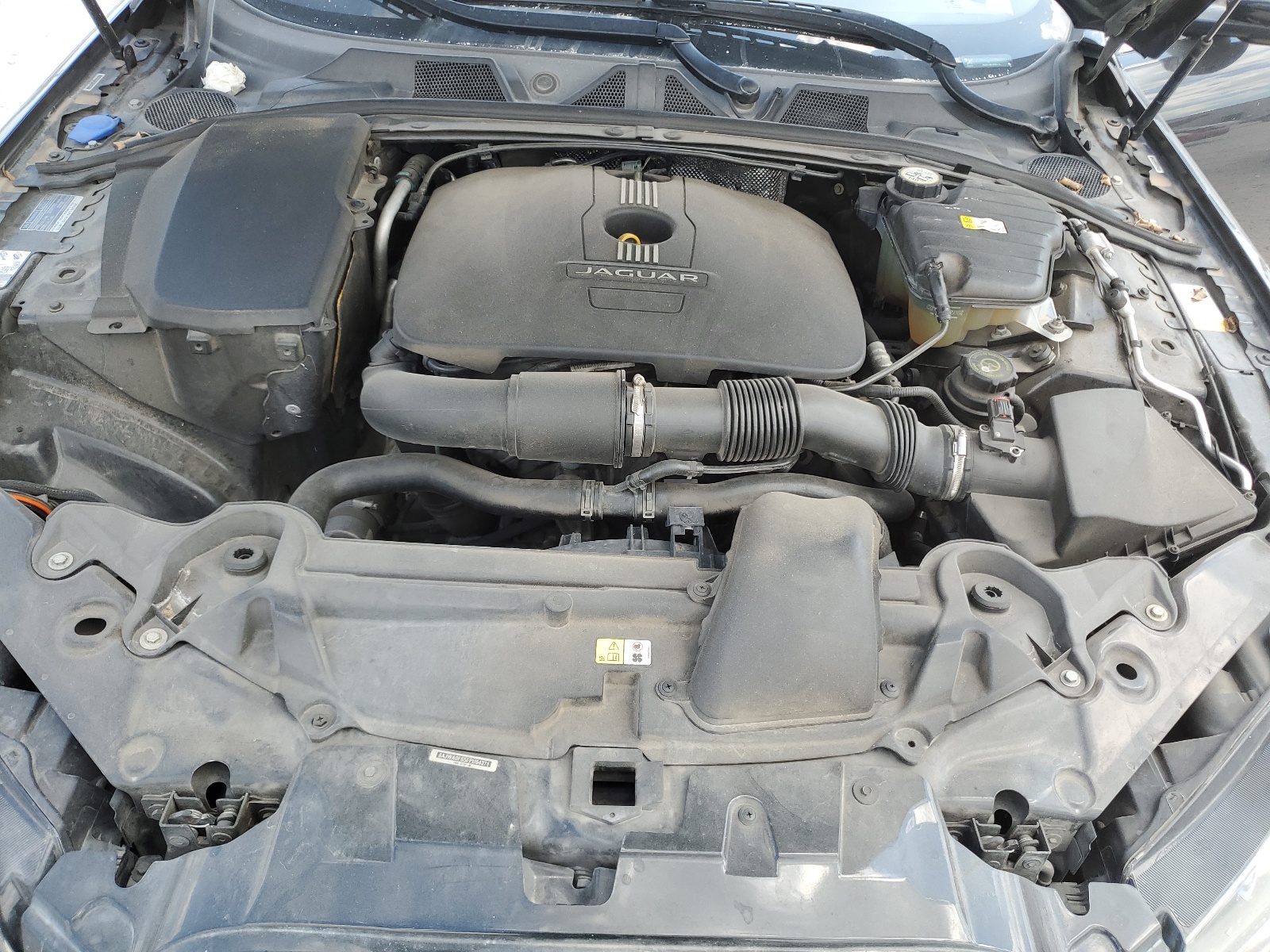 SAJWA0FS5FPU64371 2015 Jaguar Xf 2.0T Premium