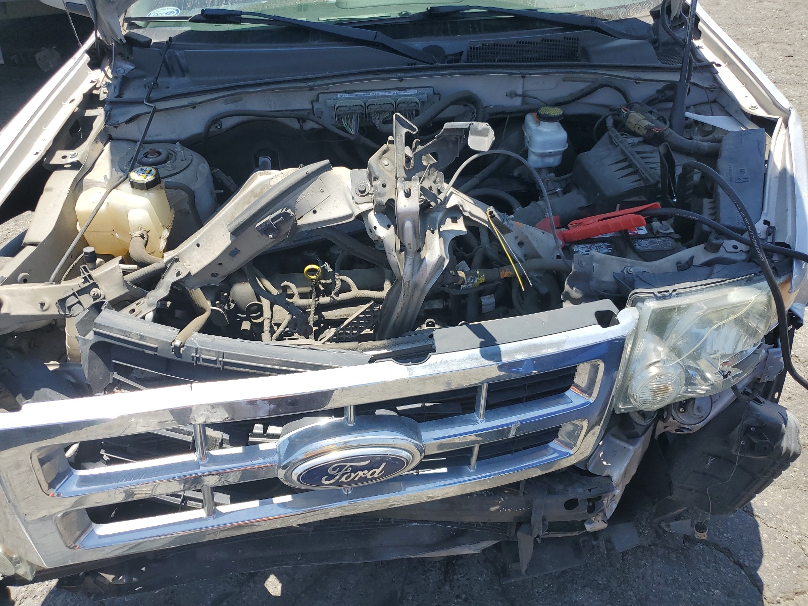 1FMCU9E71BKA51070 2011 Ford Escape Limited