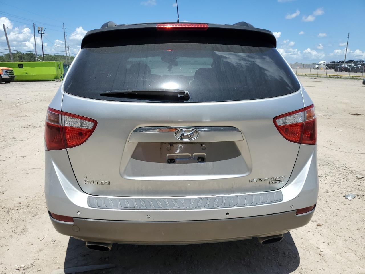 KM8NU13C38U037839 2008 Hyundai Veracruz Gls